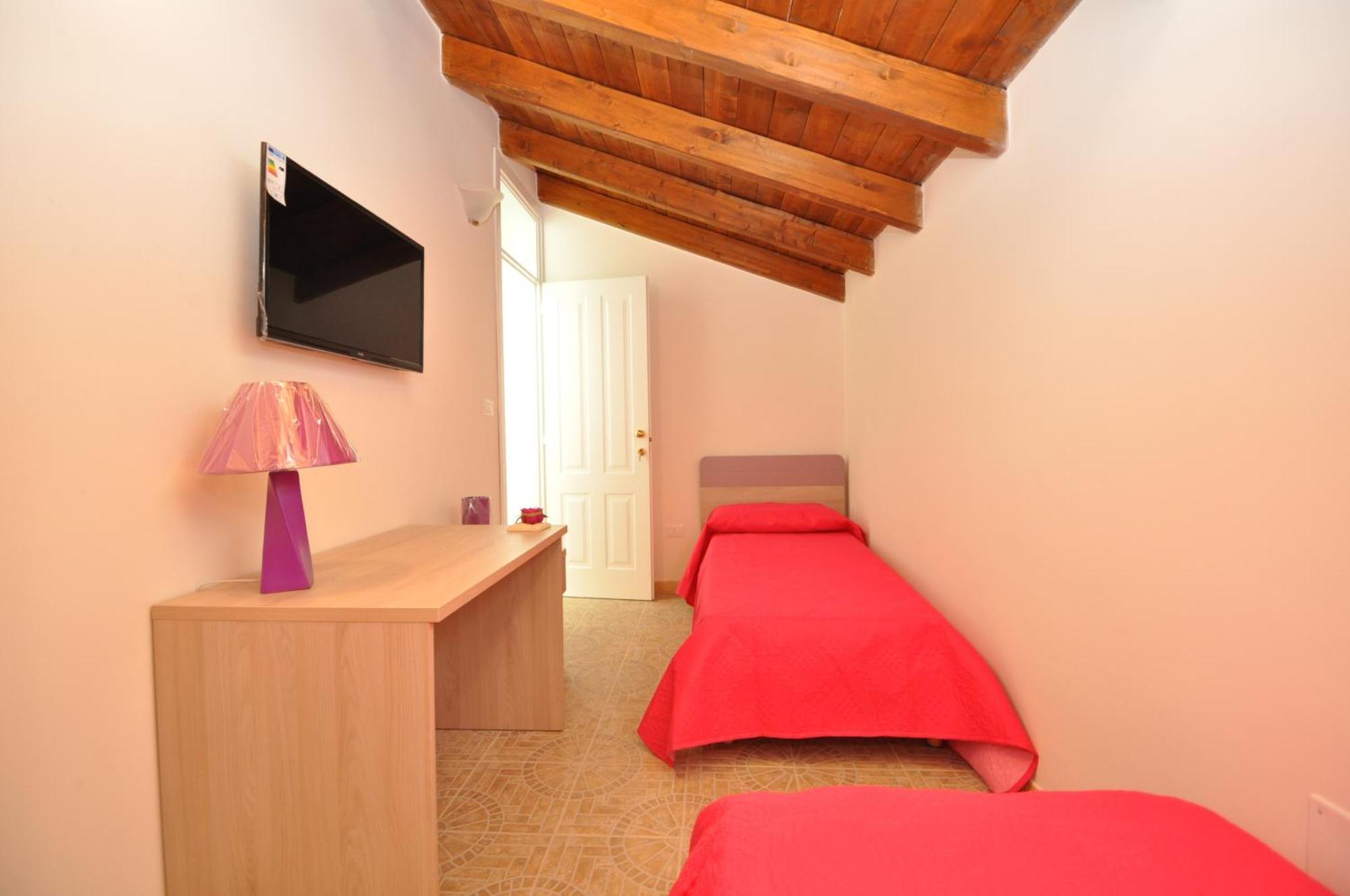 Palazzo Vaglio Alliste Quarto foto