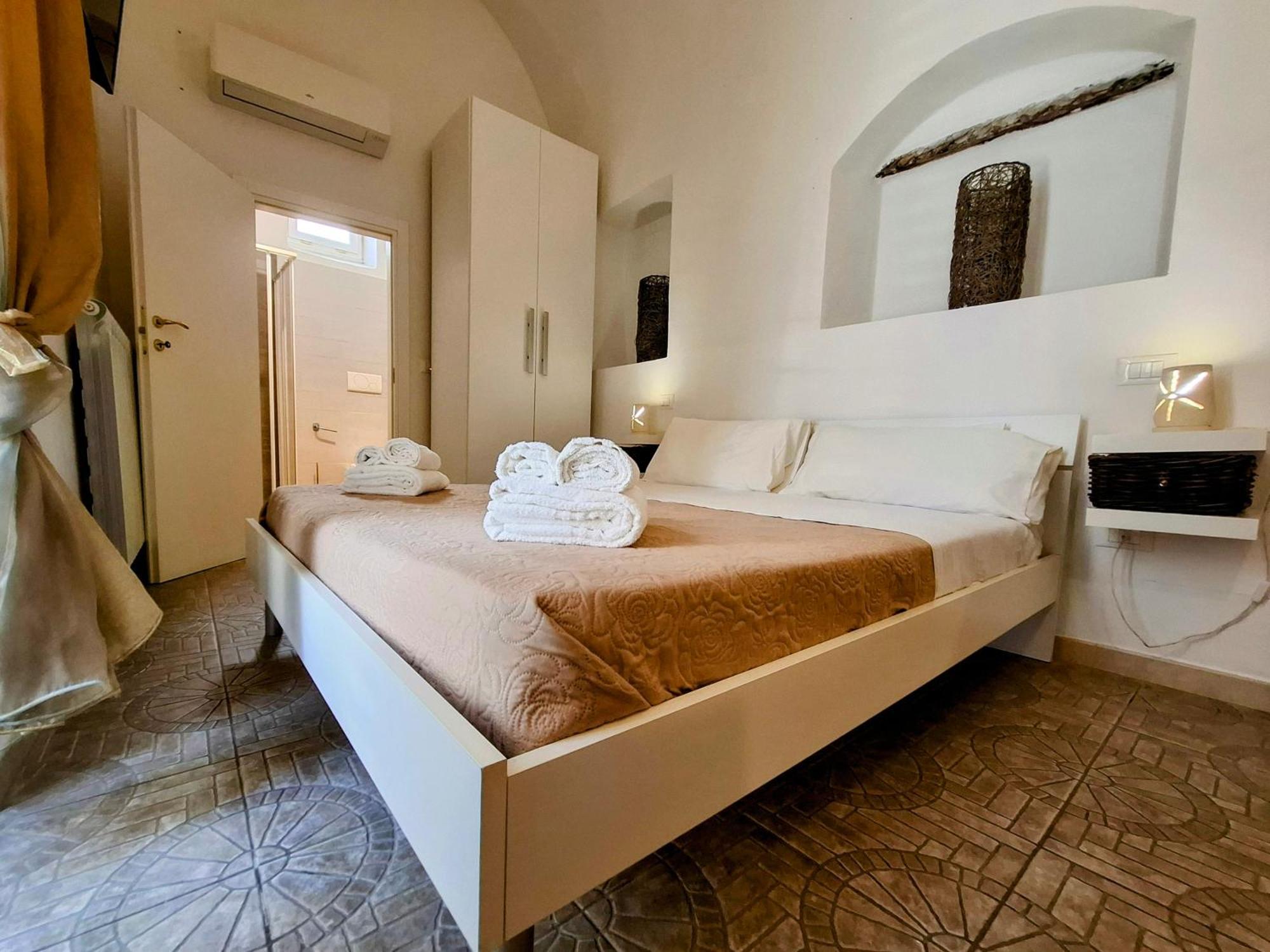 Palazzo Vaglio Alliste Exterior foto